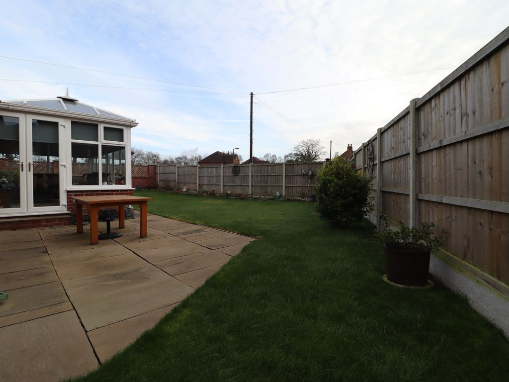 3 bed detached bungalow for sale in Wand Lane, Goole DN14, £340,000
