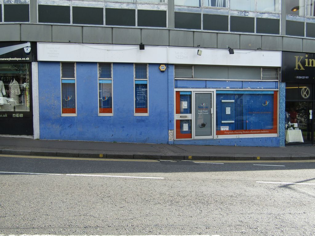 Retail premises to let in High Street, Falkirk FK1, £9,000 pa