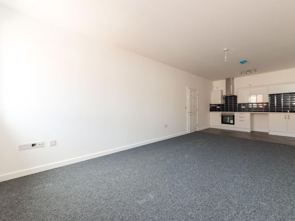 2 bed flat for sale in Archway Road, Ramsgate CT11, £140,000