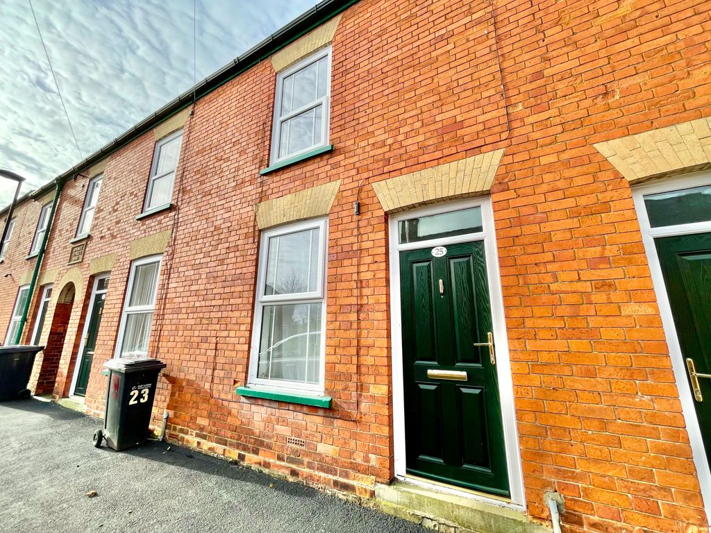 2 bed terraced house to rent in Spence Street, Spilsby PE23, £650 pcm