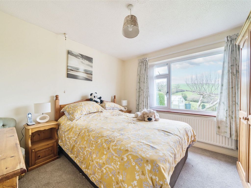 3 bed bungalow for sale in Holmans Meadow, Lawhitton, Launceston PL15, £399,950