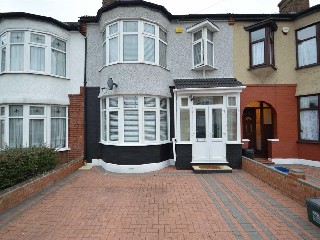 5 bed terraced house for sale in Grangeway Gardens, Ilford IG4, £750,000