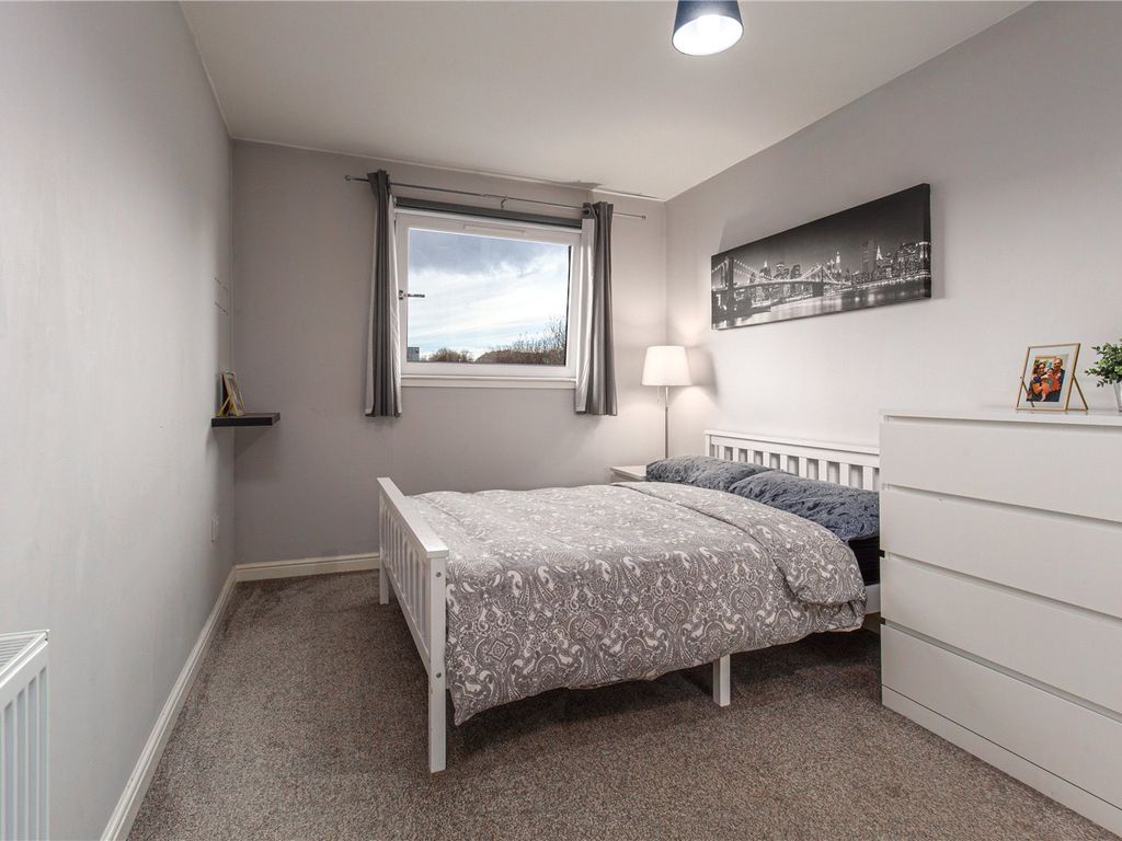2 bed flat for sale in Tollcross Park View, Tollcross, Glasgow G32, £109,000