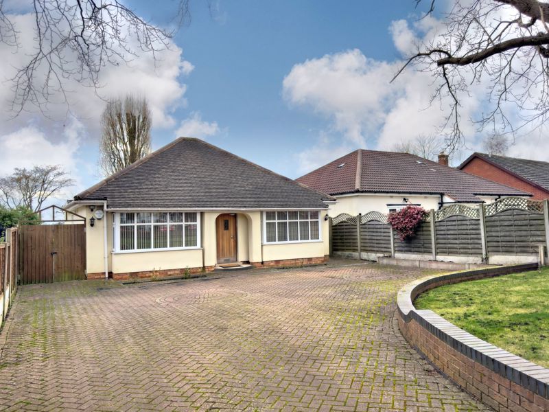 3 bed detached house for sale in Walmley Road, Sutton Coldfield B76, £351,750