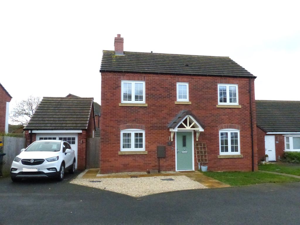 3 bed detached house for sale in Keepers Croft, Ashbourne DE6, £325,000