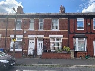 2 bed terraced house to rent in Carna Road, Stockport SK5, £1,000 pcm