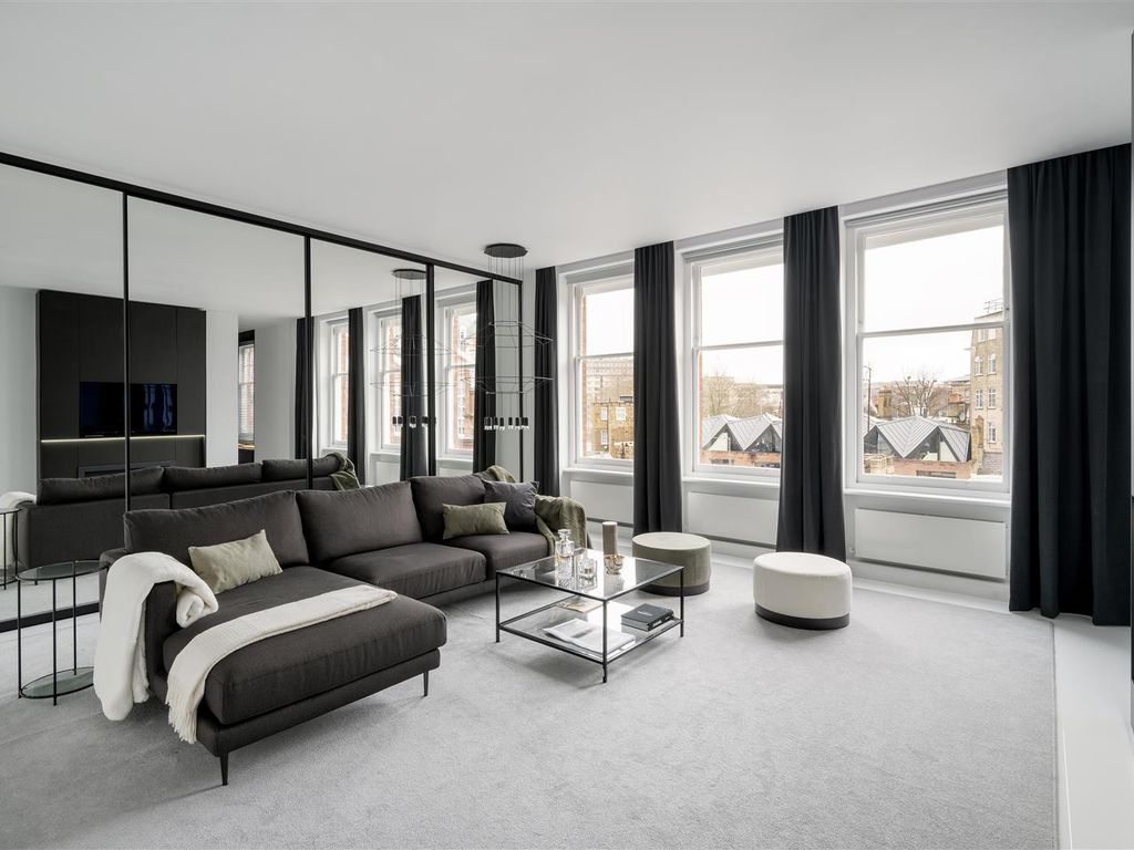 4 bed flat for sale in Kensington Court Gardens, London W8, £6,750,000