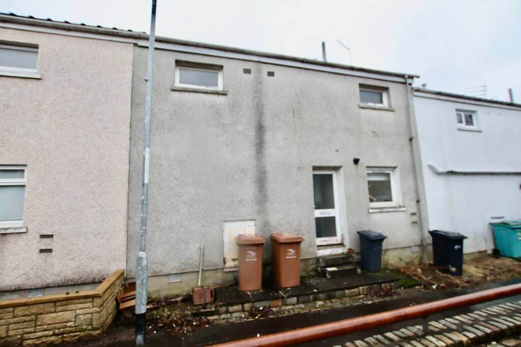 3 bed terraced house for sale in Skye Court, Ravenswood, Cumbernauld G67, £74,999