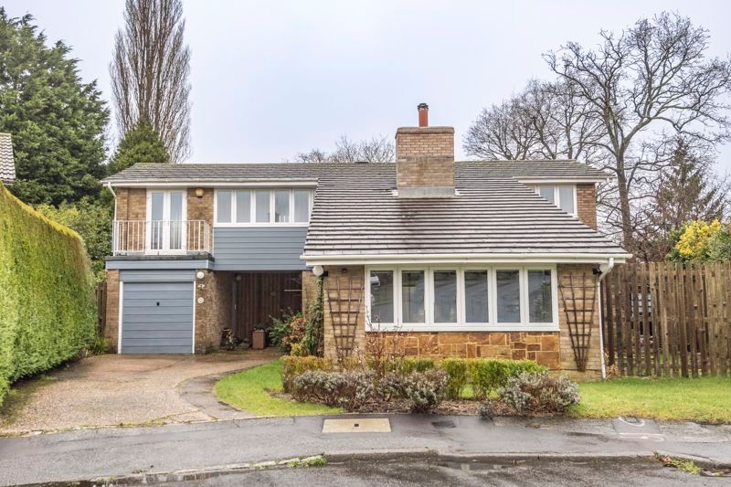 4 bed detached house for sale in Millbrook Road, Crowborough TN6, £700,000