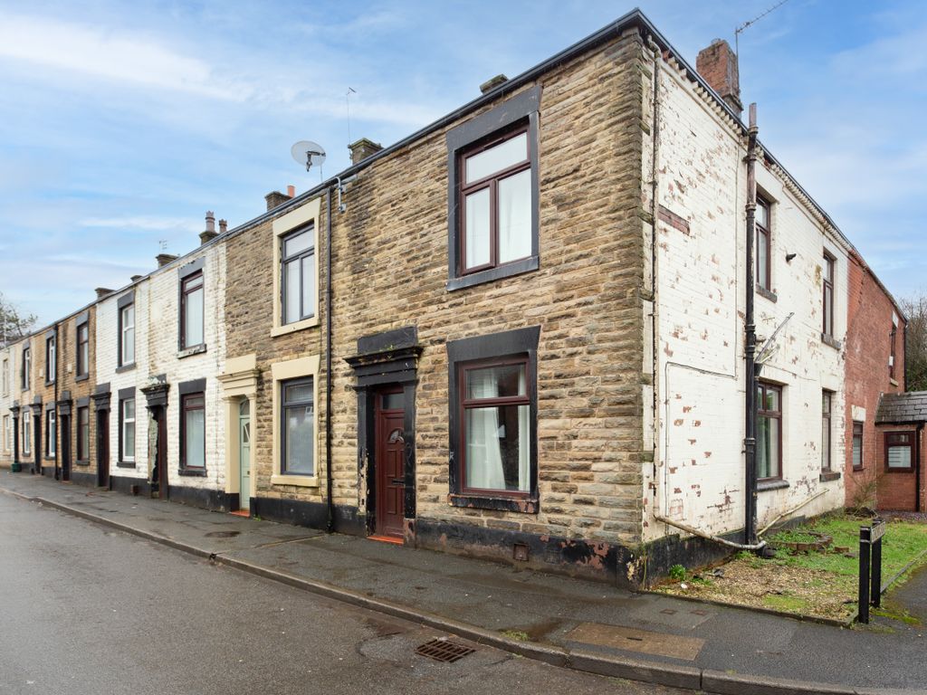 2 bed end terrace house for sale in Turf Lane, Oldham OL2, £116,000