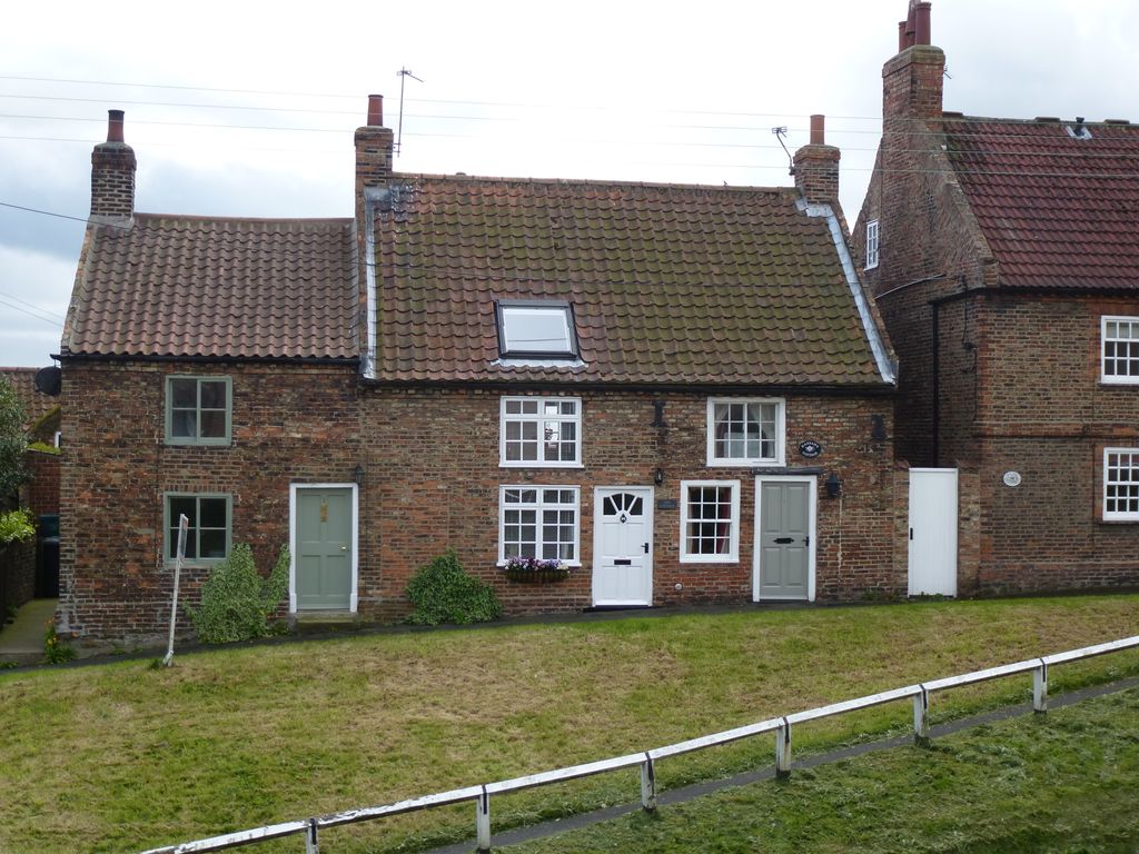2 bed cottage for sale in High Street, Stillington, York YO61, £215,000