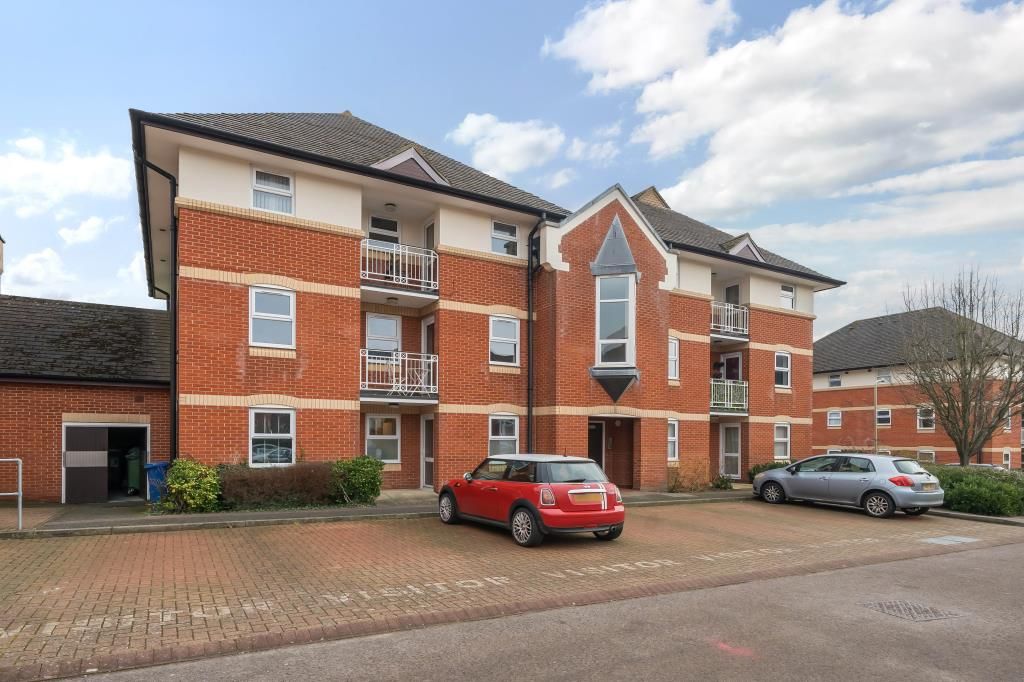 2 bed flat for sale in Abingdon, Oxfordshire OX14, £190,000
