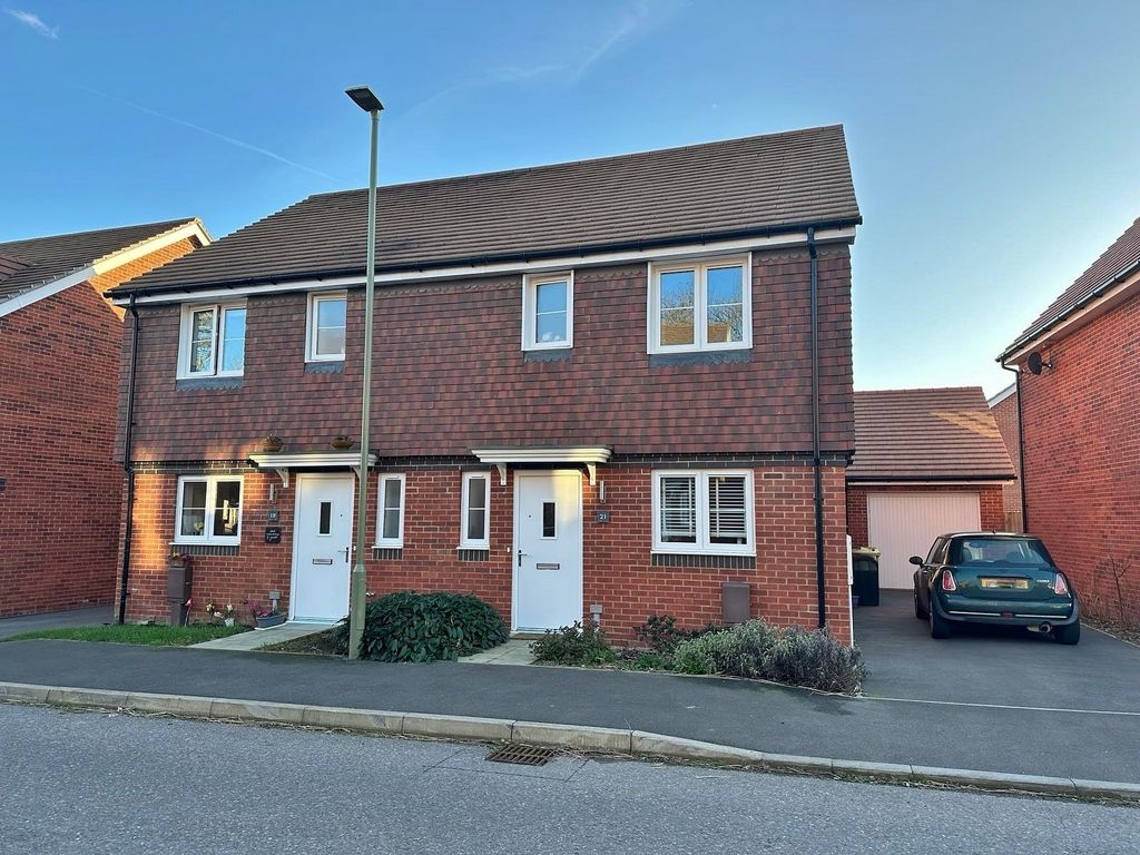 3 bed semi-detached house for sale in Normandy Way, Havant PO9, £350,000