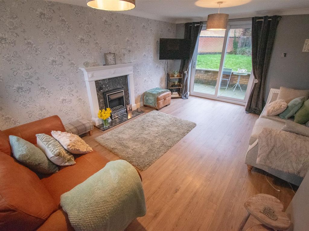 4 bed detached house for sale in Heydon Close, Belper DE56, £375,000