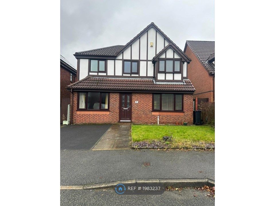 4 bed detached house to rent in Langstone Close, Bolton BL6, £1,600 pcm