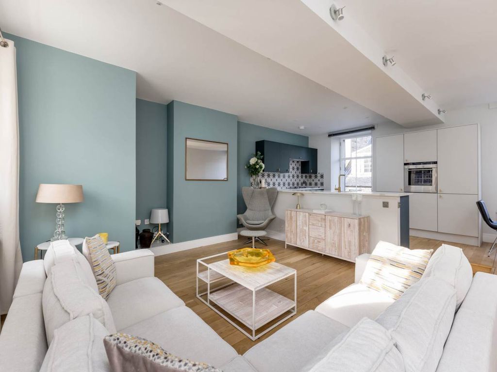 2 bed flat for sale in 56/3 Thistle Street, New Town, Edinburgh EH2, £495,000