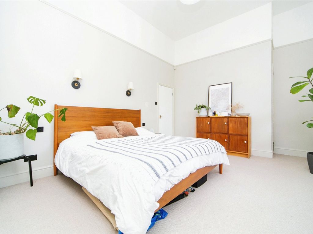 2 bed flat for sale in Aigburth Drive, Aigburth, Liverpool, Merseyside L17, £250,000