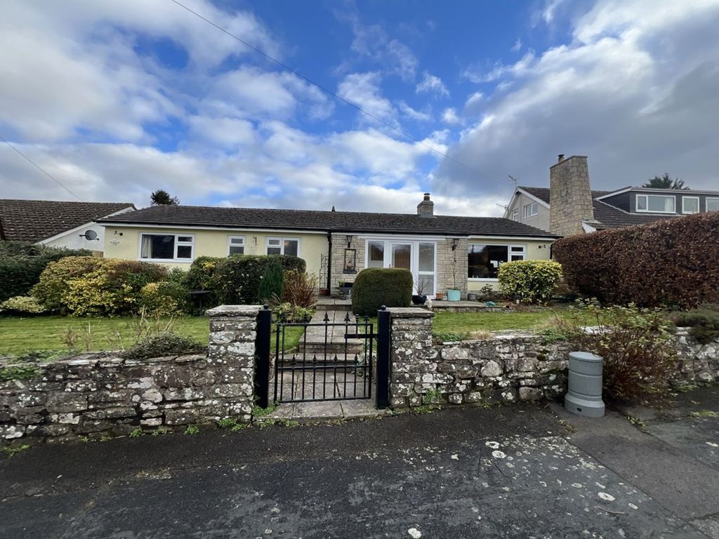 4 bed detached house for sale in Llangattock, Crickhowell NP8, £585,000