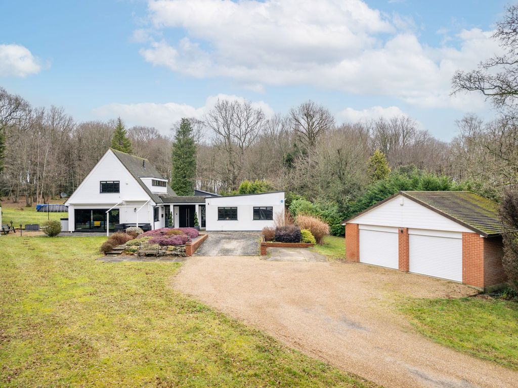 5 bed detached house for sale in Carlton Road, South Godstone RH9, £1,450,000