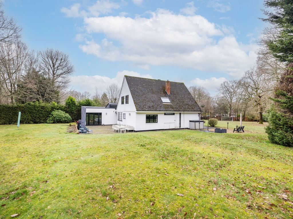 5 bed detached house for sale in Carlton Road, South Godstone RH9, £1,450,000