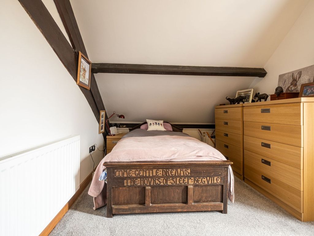 3 bed flat for sale in Ffrwd Terrace, Llanbradach CF83, £190,000