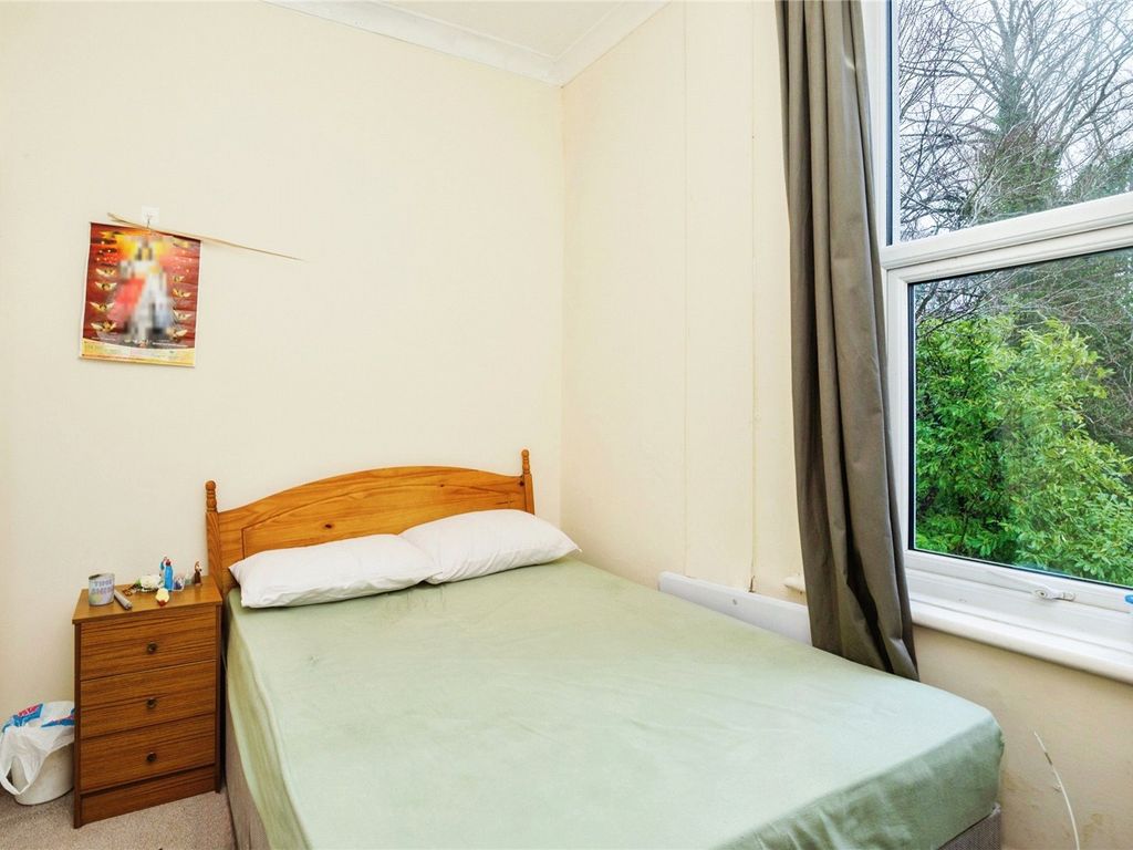 1 bed flat for sale in Upper Grosvenor Road, Tunbridge Wells, Kent TN1, £200,000