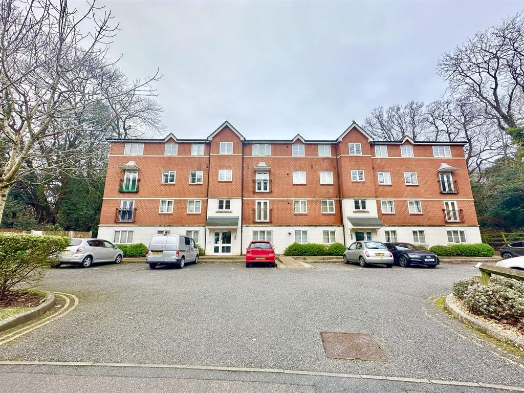 2 bed flat for sale in Arbourvale, St. Leonards-On-Sea TN38, £195,000