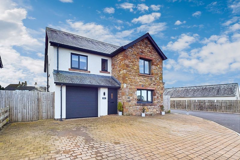 5 bed detached house for sale in Wilson Farm Close, Dearham, Maryport CA15, £370,000