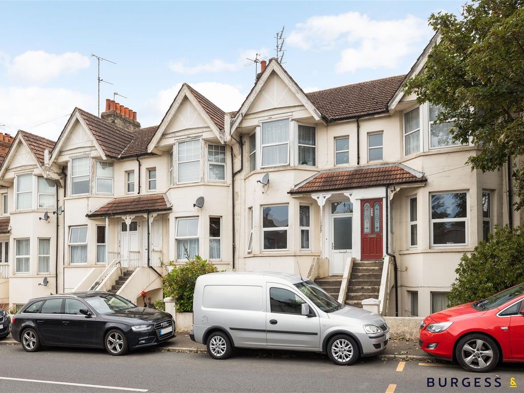 2 bed flat for sale in London Road, Bexhill-On-Sea TN39, £190,000