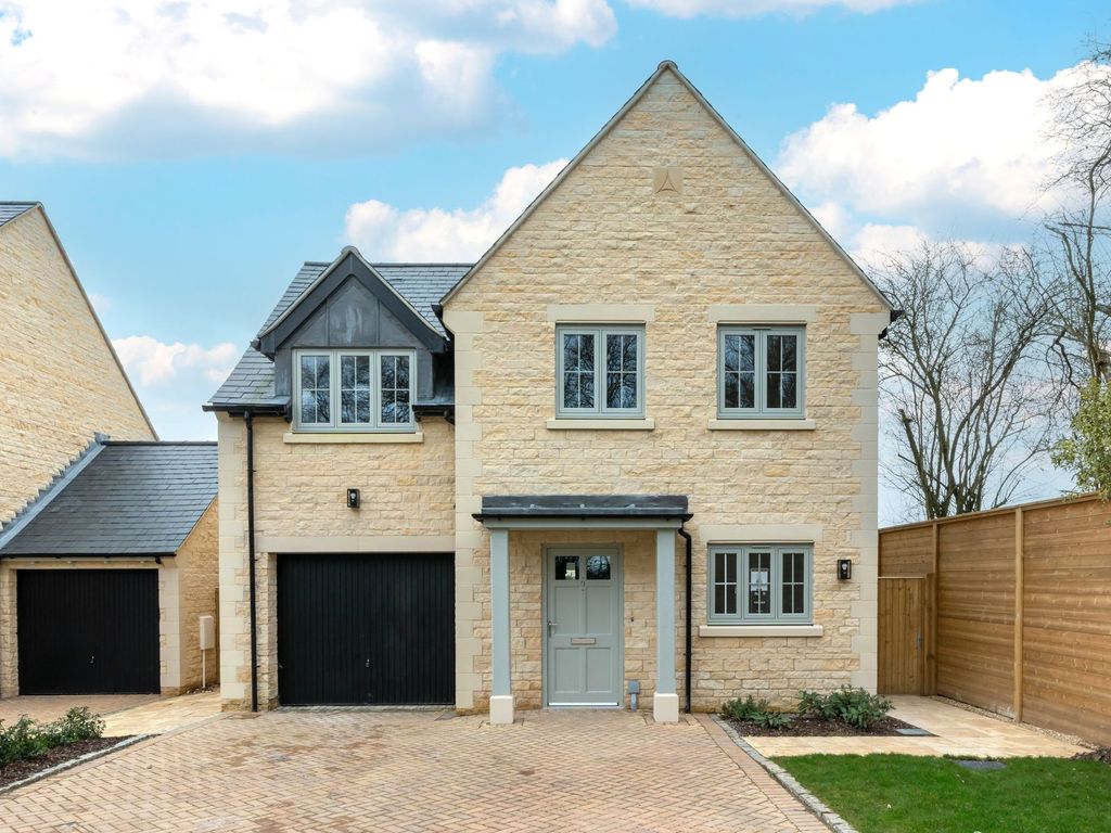 New home, 3 bed detached house for sale in Townend, Steeple Aston OX25, £1,000,000