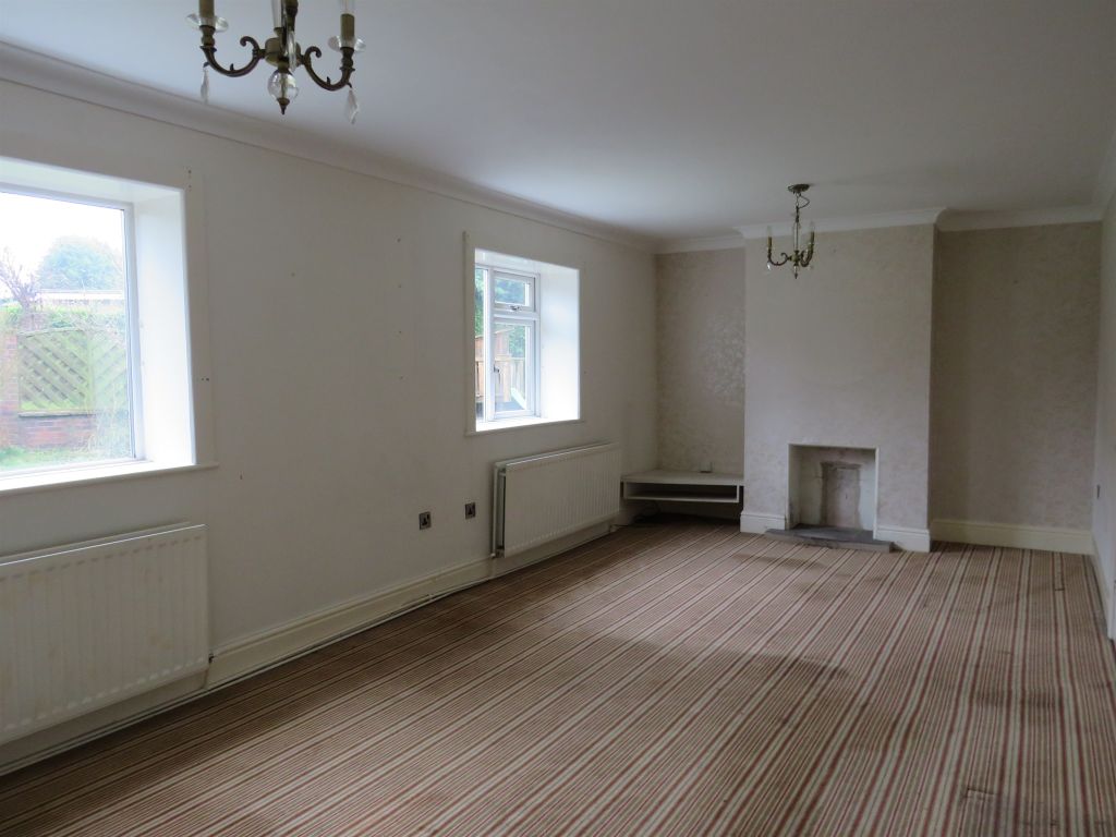 3 bed semi-detached house for sale in De Warren Place, Harthill, Sheffield S26, £195,000