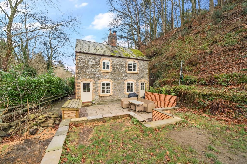 3 bed cottage for sale in Kington, Herefordshire HR5, £400,000