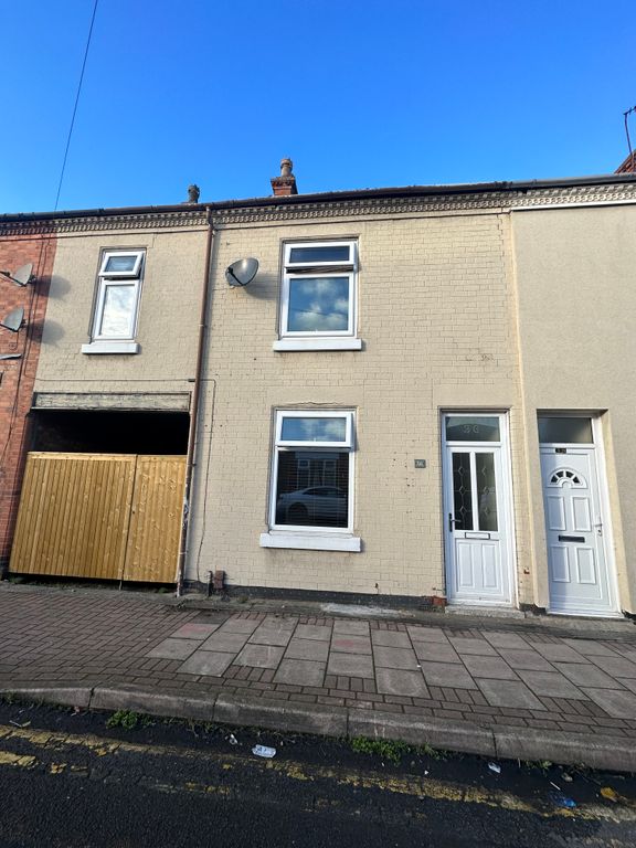 3 bed terraced house for sale in Glebe Street, Loughborough LE11, £110,000