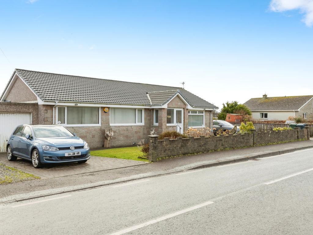 3 bed detached bungalow for sale in Toward, Dunoon PA23, £325,000