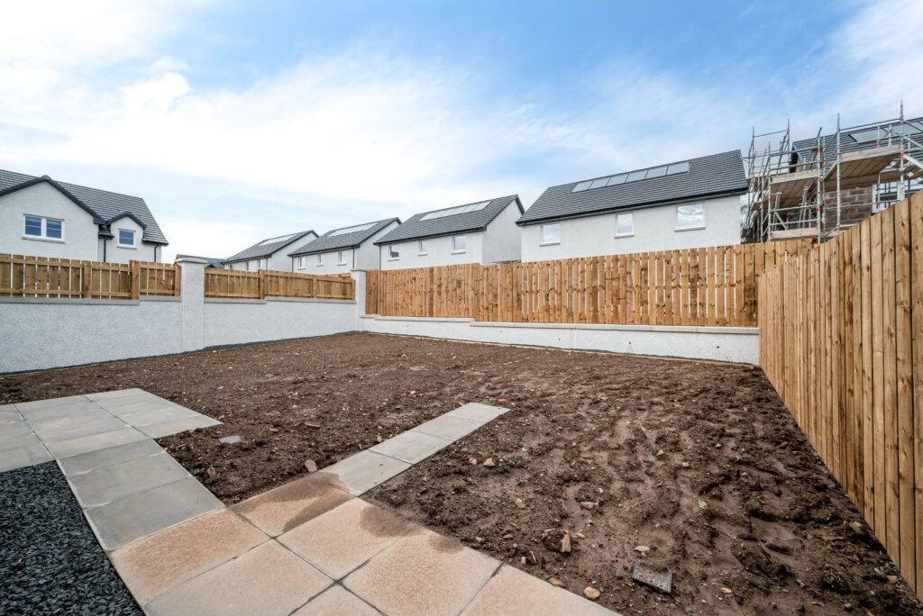 5 bed detached house for sale in Osprey Terrace, Broughty Ferry DD5, £399,995