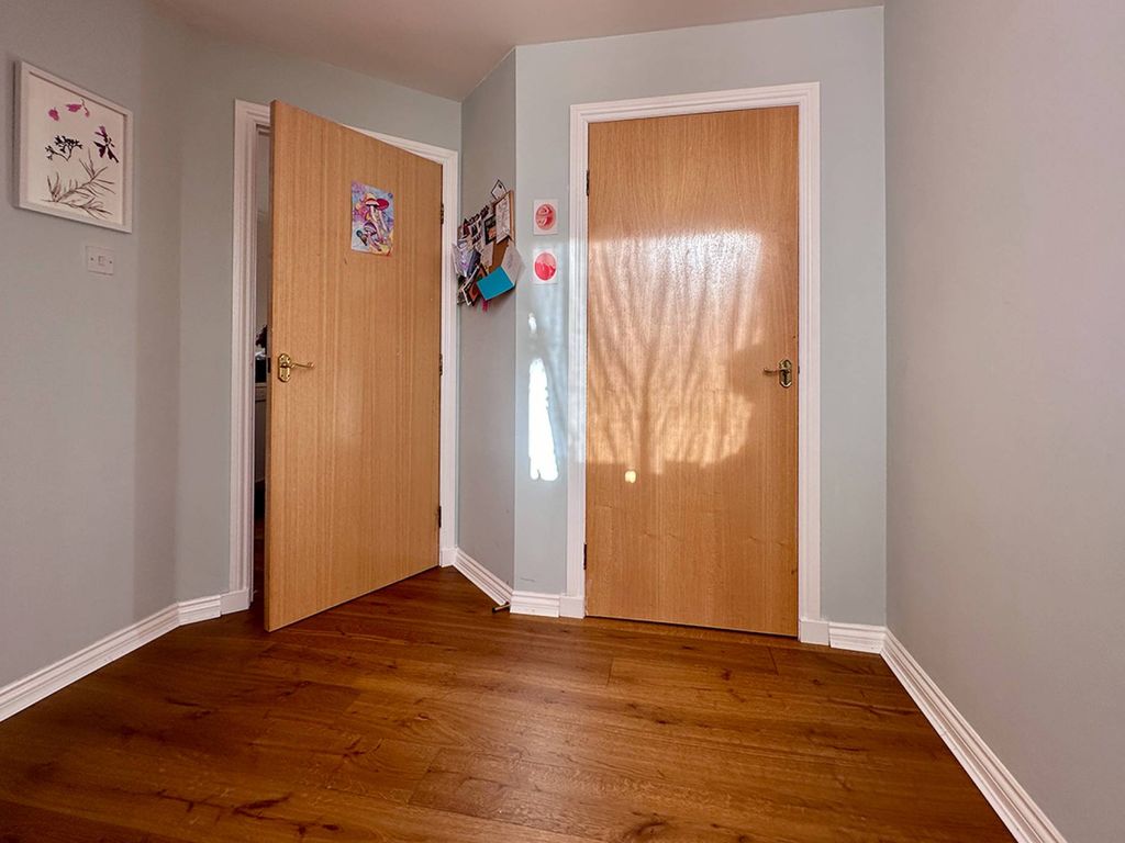 2 bed flat for sale in Milton Road East, Joppa, Edinburgh EH15, £230,000