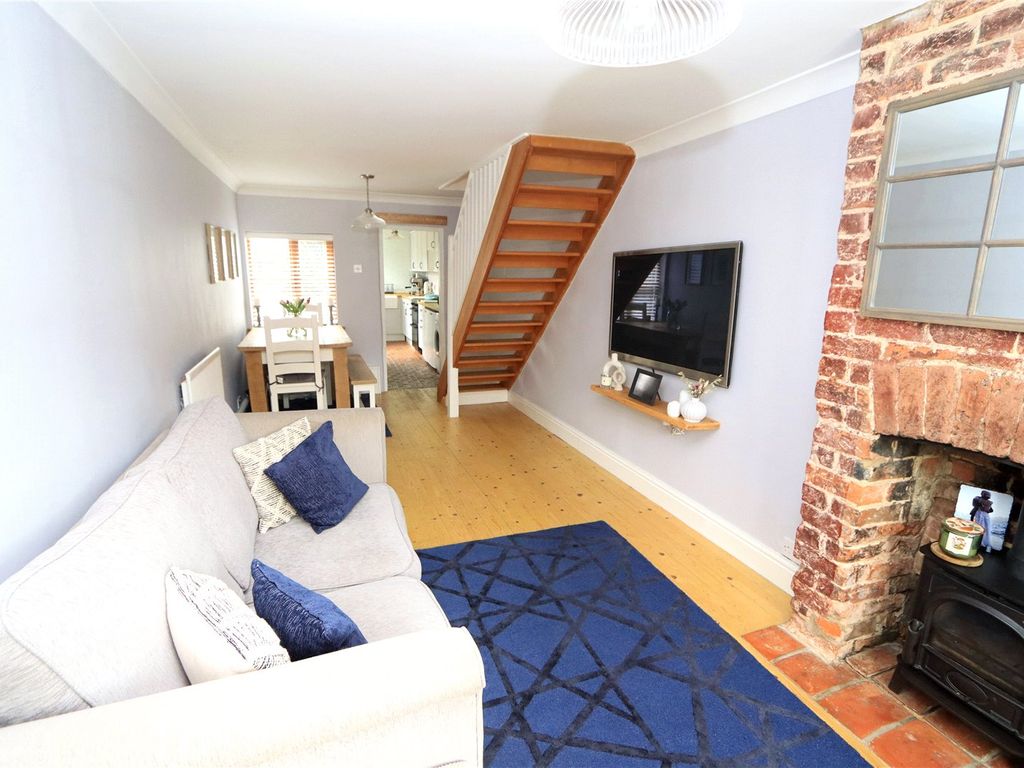 2 bed end terrace house for sale in Church End, Hanslope, Milton Keynes, Bucks MK19, £285,000