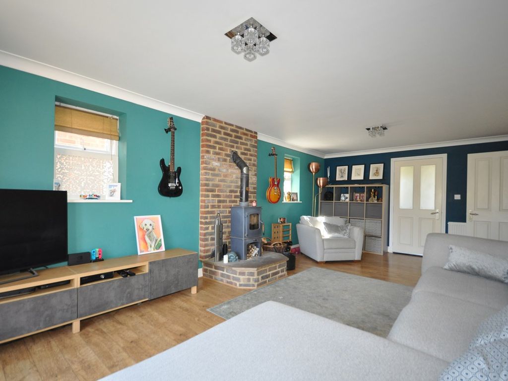 3 bed semi-detached house for sale in Old Croft Close, Good Easter, Chelmsford CM1, £475,000