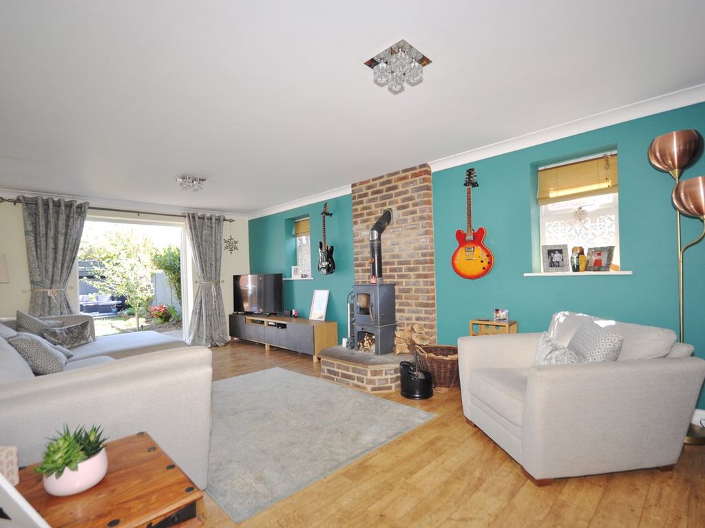 3 bed semi-detached house for sale in Old Croft Close, Good Easter, Chelmsford CM1, £475,000