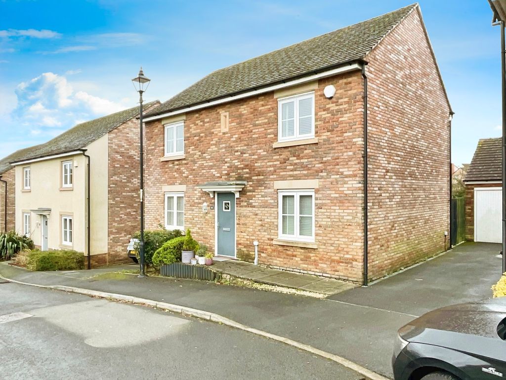 4 bed detached house for sale in Blestium Drive, Usk NP15, £410,000