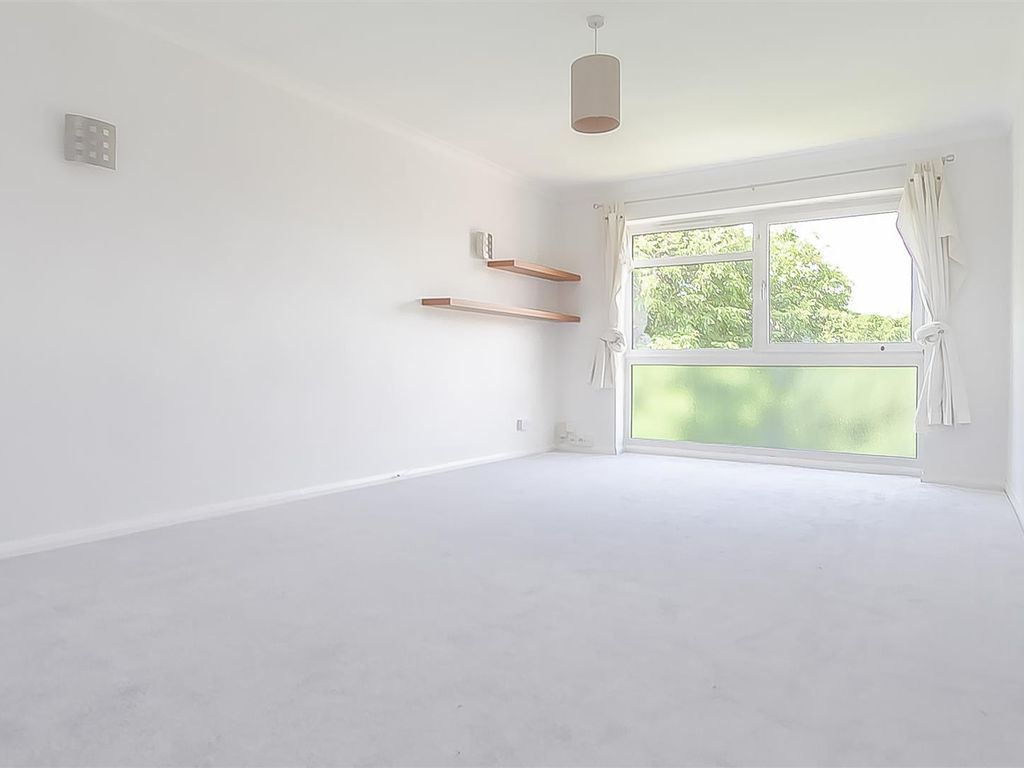 1 bed flat to rent in Grange Road, Sutton SM2, £1,200 pcm