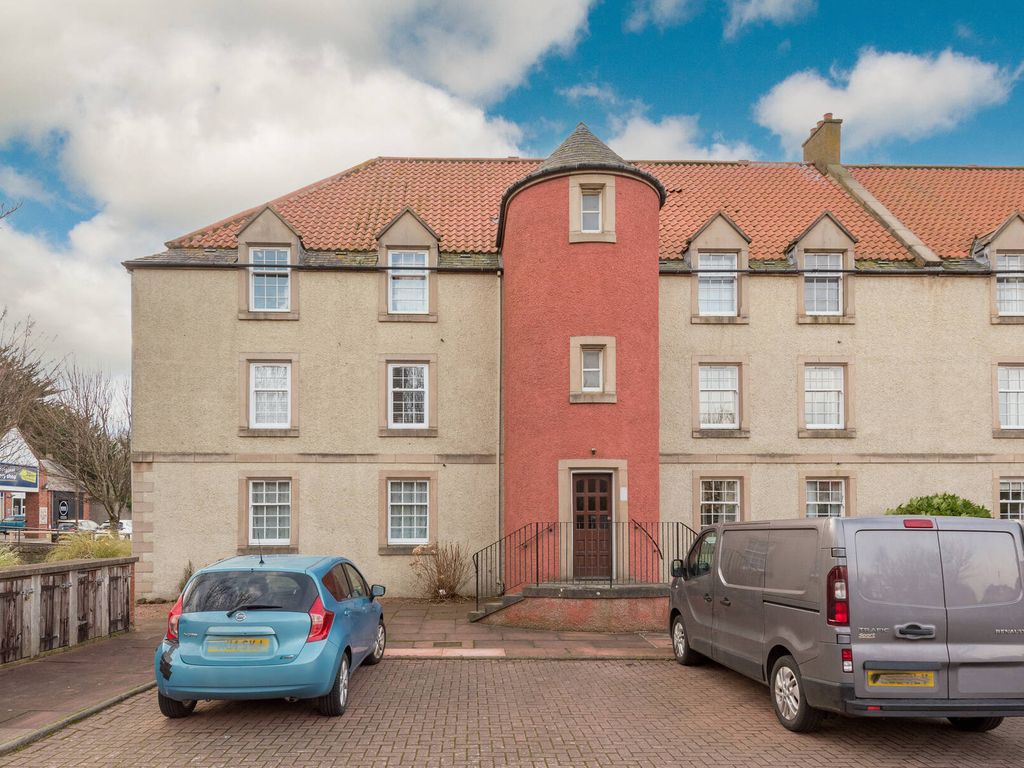 3 bed flat for sale in 9A, Friarscroft, Dunbar EH42, £180,000