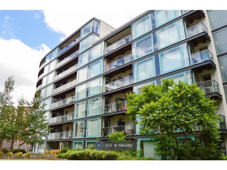 1 bed flat to rent in High Point Village, London. Hayes And Harlington UB3, £1,650 pcm