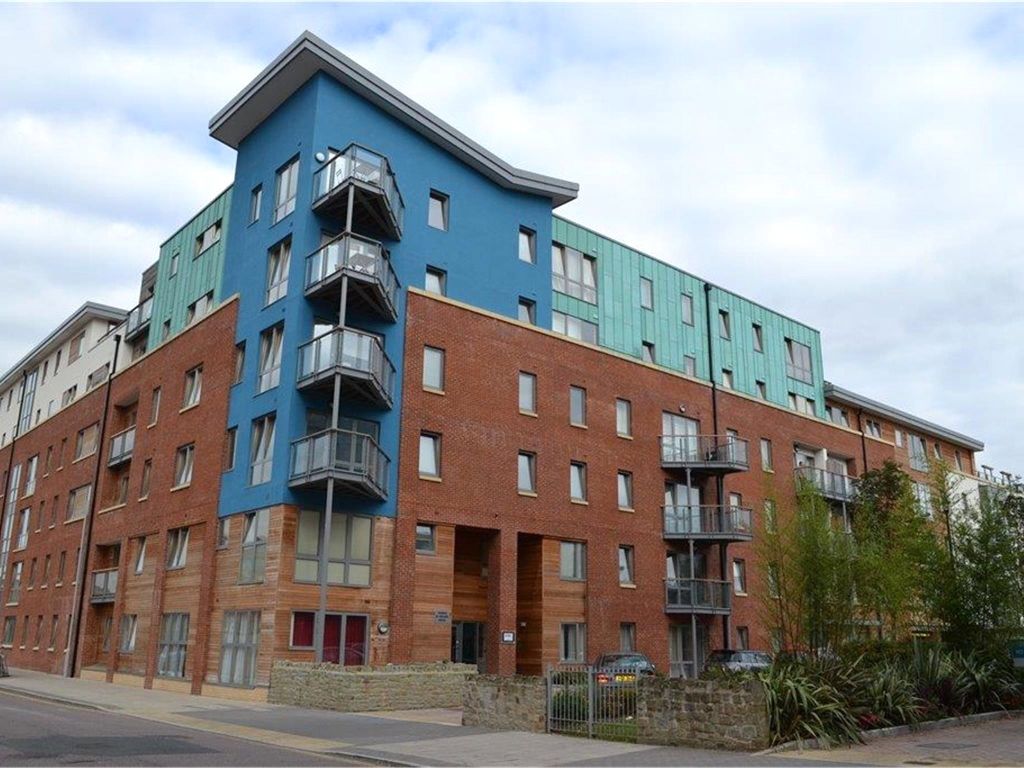 2 bed flat to rent in Sweetman Place, Bristol, Somerset BS2, £1,500 pcm