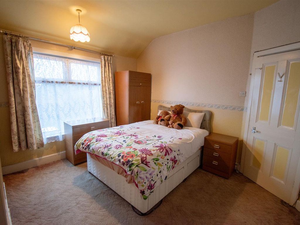 3 bed semi-detached house for sale in Loscoe-Denby Lane, Denby Village, Ripley DE5, £199,950