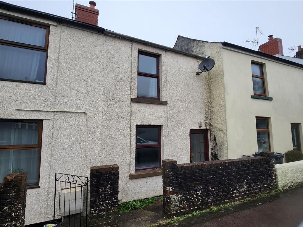 2 bed terraced house to rent in Church Road, Cinderford GL14, £795 pcm