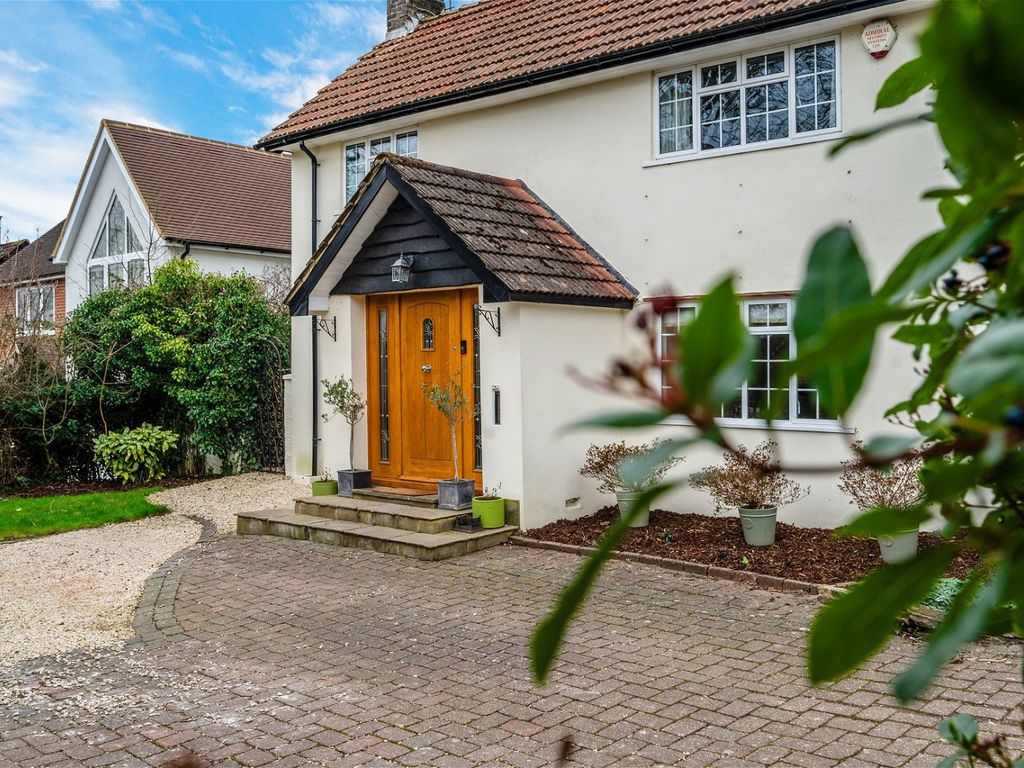 4 bed detached house for sale in Wray Lane, Reigate RH2, £1,450,000