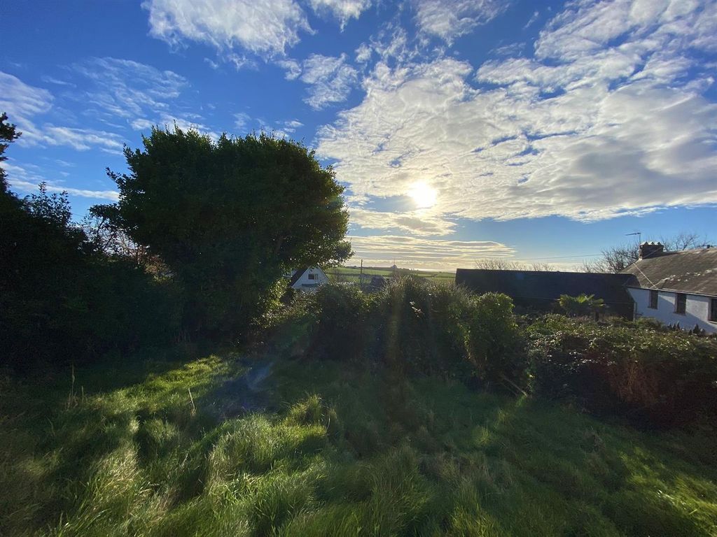 2 bed detached bungalow for sale in Middleton, Rhossili, Swansea SA3, £300,000