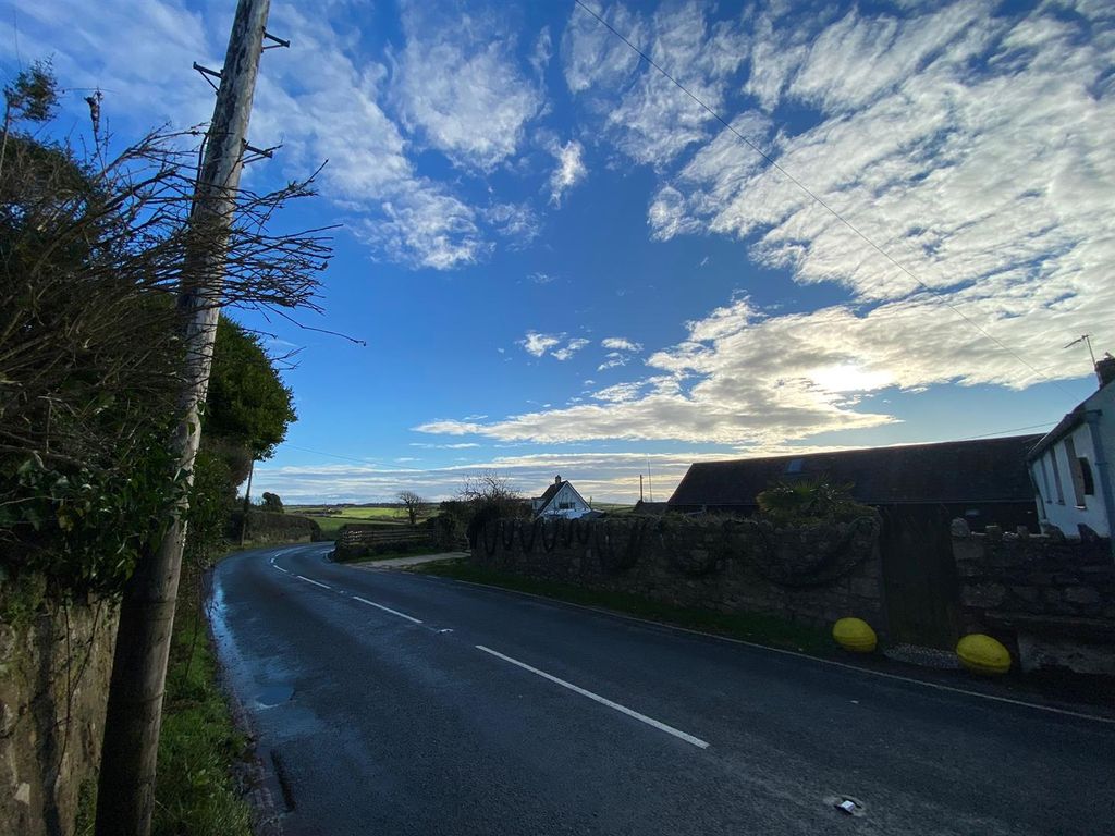 2 bed detached bungalow for sale in Middleton, Rhossili, Swansea SA3, £300,000