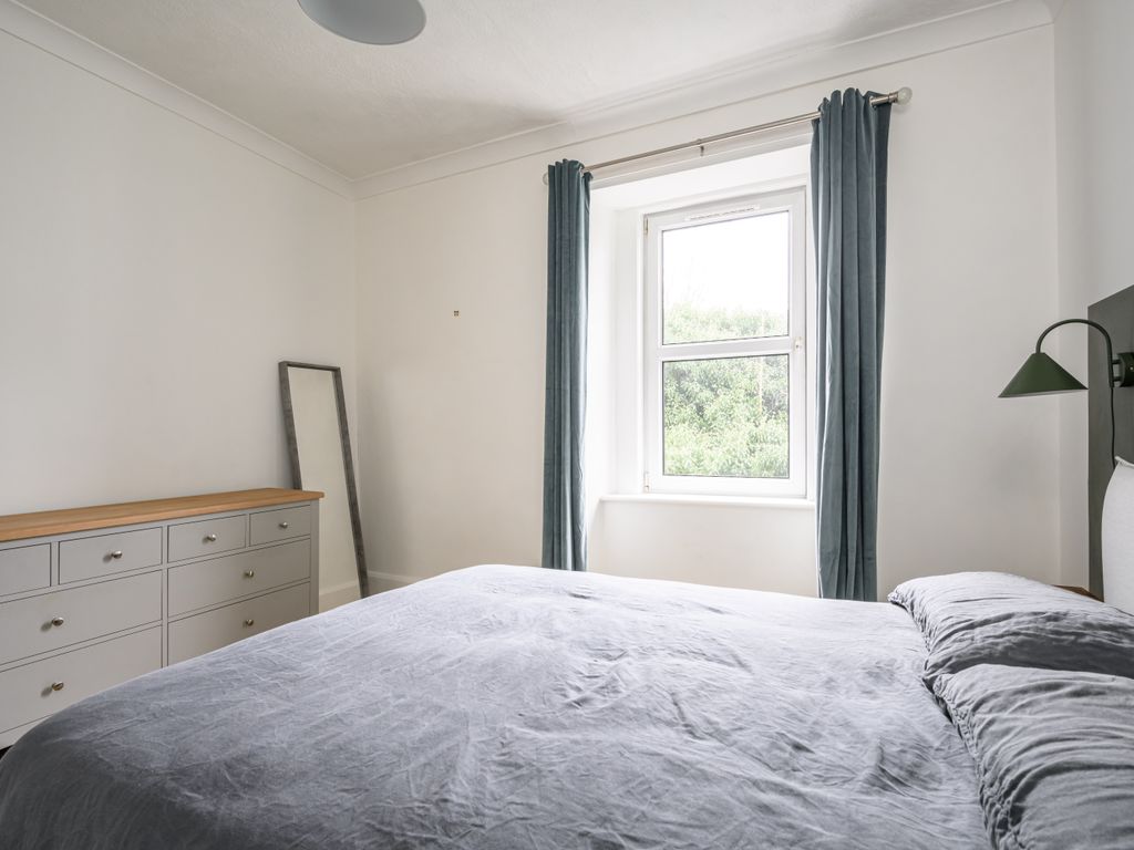2 bed flat for sale in 328/2 Leith Walk, Edinburgh EH6, £250,000